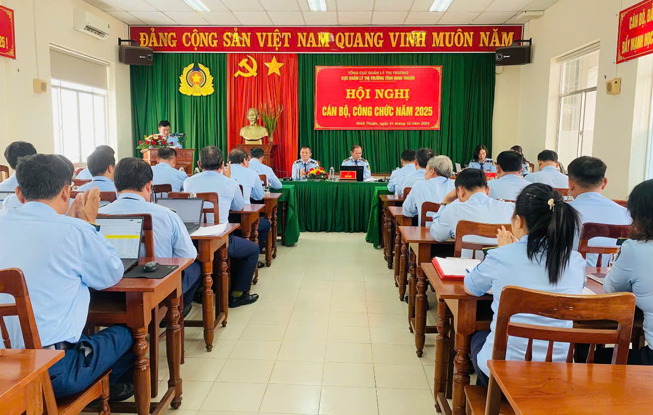 Cục Quản lý thị trường tỉnh Ninh Thuận tổ chức Hội nghị cán bộ, công chức năm 2025